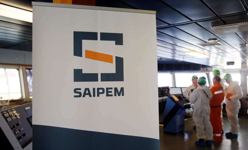&copy; Reuters. Il logo Saipem sul ponte della nave da perforazione Saipem 10000 nel porto di Genova