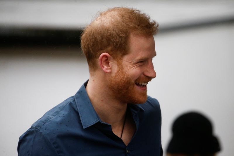 &copy; Reuters. Britain&apos;s Prince Harry meets Jon Bon Jovi and members of the Invictus Games Choir in London