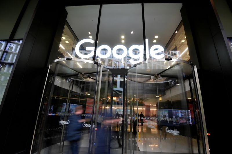 © Reuters. FILE PHOTO: The Google name is displayed outside the company's office in London