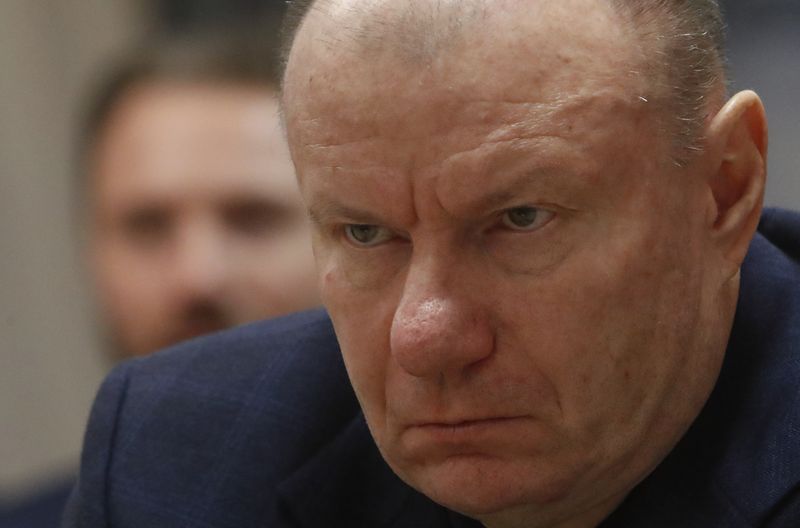 &copy; Reuters. Vladimir Potanin, co-owner of Norilsk Nickel, attends an agreement signing ceremony with the Krasnoyarsk region&apos;s government, in Moscow