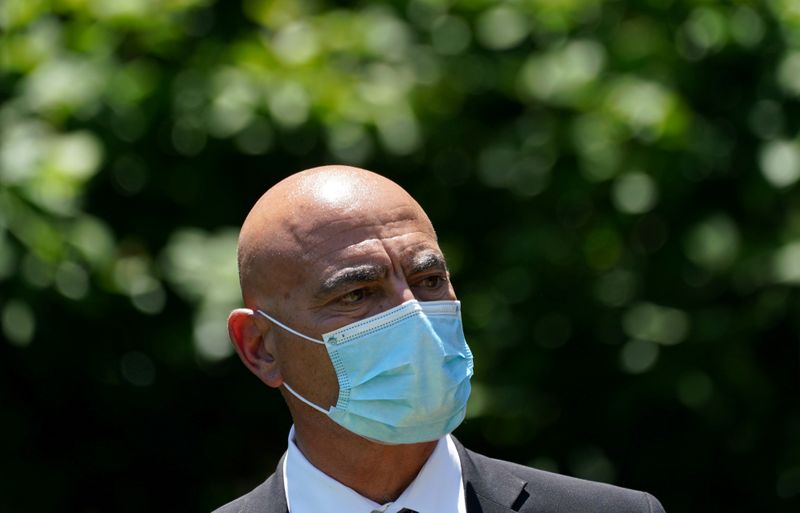 © Reuters. FILE PHOTO: U.S. President Trump holds coronavirus response event in the Rose Garden at the White House in Washington