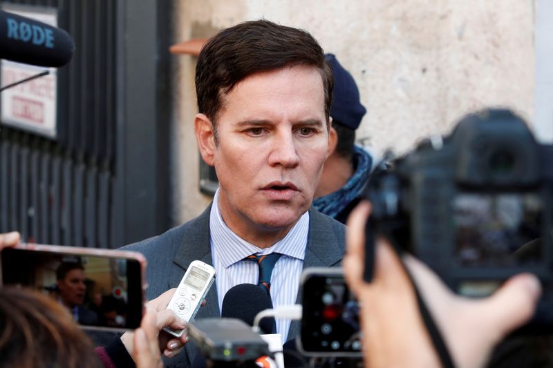 &copy; Reuters. FILE PHOTO: Juan Carlos Cruz speaks to the media outside the Vatican