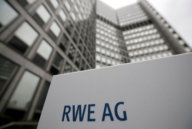 &copy; Reuters. FOTO DE ARCHIVO: La sede de RWE en Essen