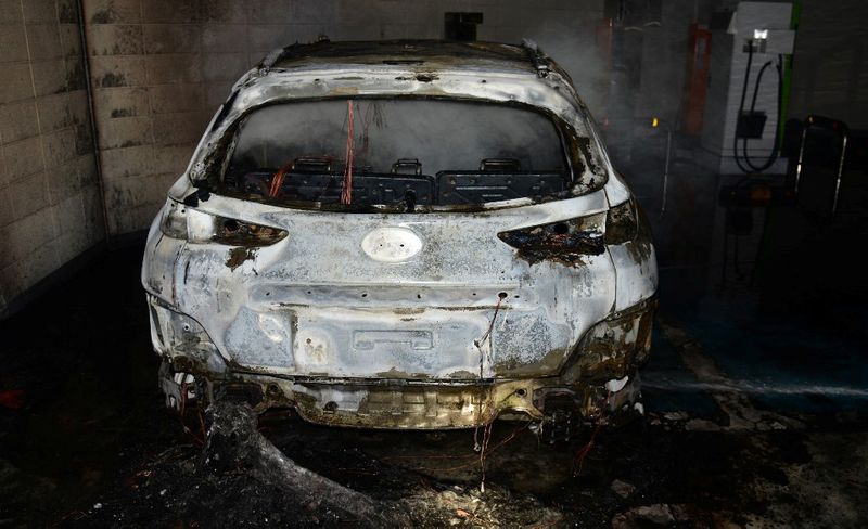 &copy; Reuters. Hyundai Kona EV after fire in Daegu