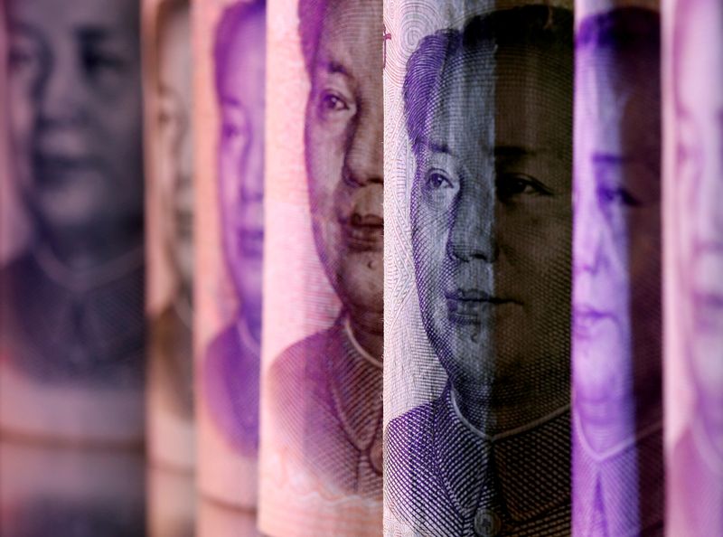 &copy; Reuters. FILE PHOTO: Chinese Yuan banknotes are seen in this illustration