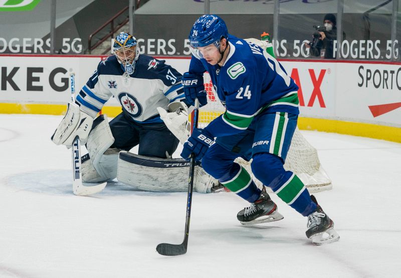 © Reuters. NHL: Winnipeg Jets at Vancouver Canucks