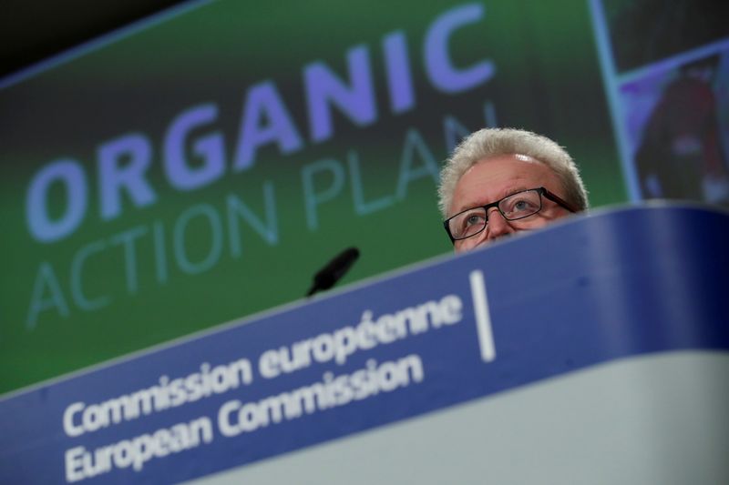 &copy; Reuters. LA COMMISSION EUROPÉENNE PRÉSENTE SON PLAN D&apos;ACTION POUR DÉVELOPPER L&apos;AGRICULTURE BIOLOGIQUE