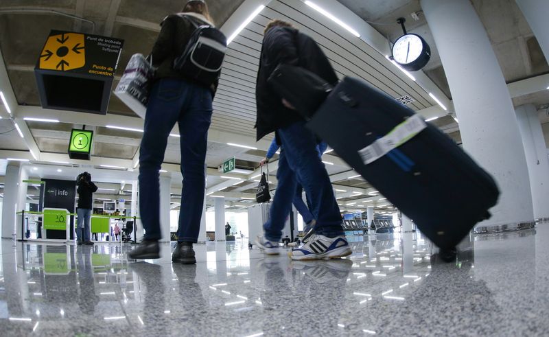 &copy; Reuters. CORONAVIRUS: L&apos;ALLEMAGNE VA EXIGER UN TEST NÉGATIF POUR TOUS LES PASSAGERS AÉRIENS