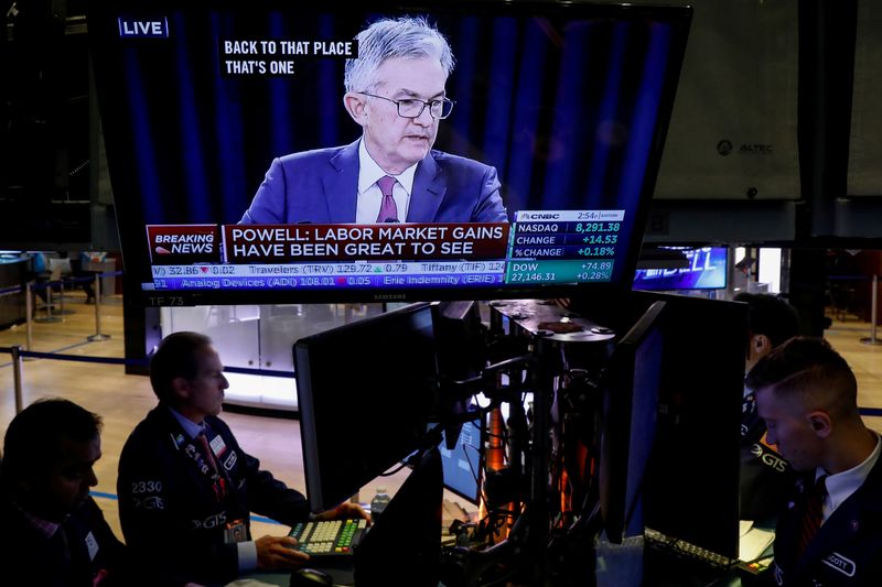 &copy; Reuters. Imagem de Powell na bolsa de Nova York