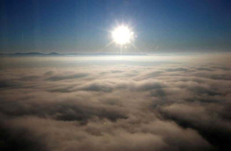 &copy; Reuters. FILE PHOTO: Sunrise is seen from Thyssenkrupp&apos;s test tower in Rottweil