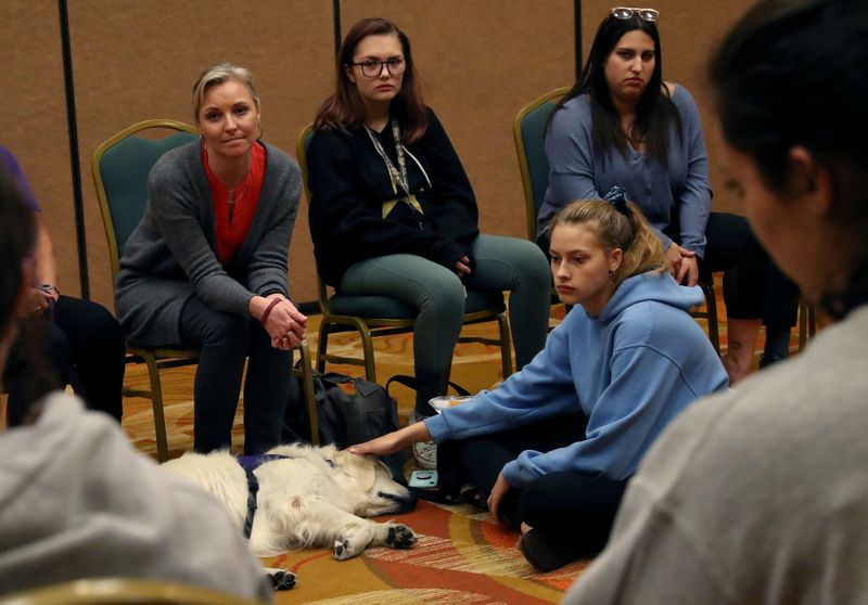 &copy; Reuters. FILE PHOTO: Twenty years after Columbine, survivors help others heal