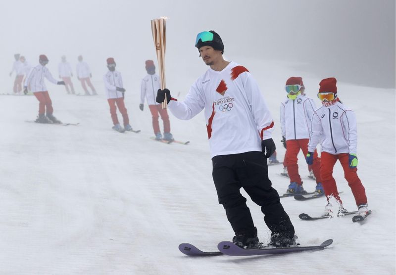 &copy; Reuters. Second day of the Tokyo 2020 Olympic torch relay in Fukushima prefecture