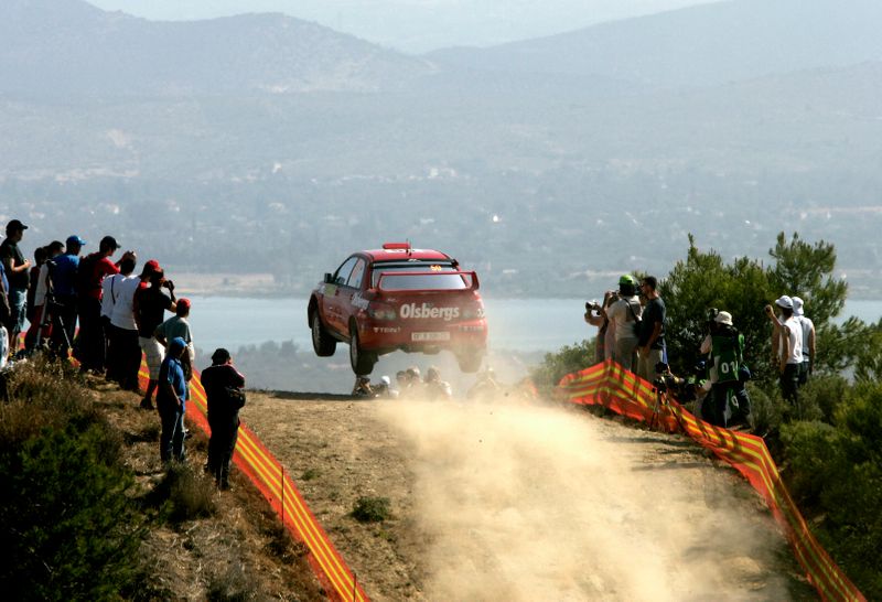 &copy; Reuters. FILE PHOTO: Swedish rally driver Patric Flodin races in Greek rally