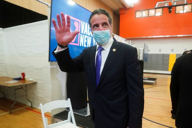 &copy; Reuters. FILE PHOTO: New York Governor Andrew Cuomo waves goodbye as he departs an event in New York City