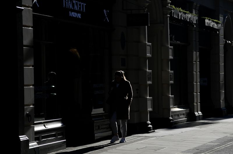 &copy; Reuters. Britain marks the anniversary of its first coronavirus lockdown