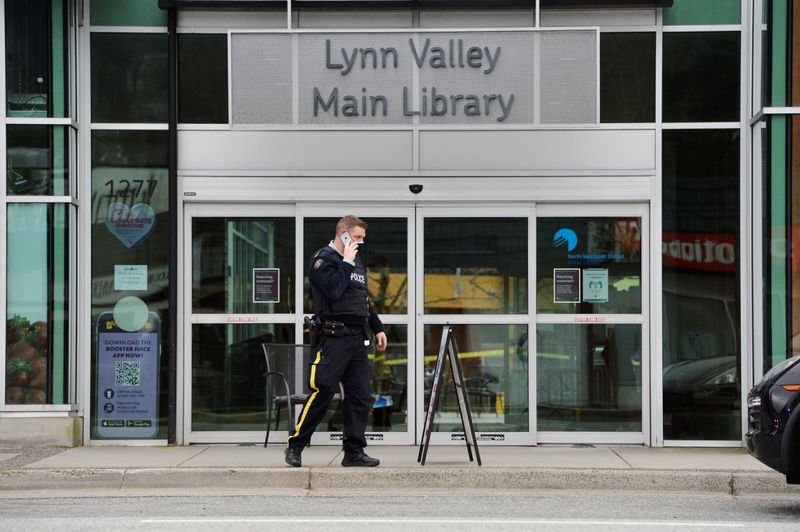 © Reuters. Multiple people stabbed at a library in North Vancouver