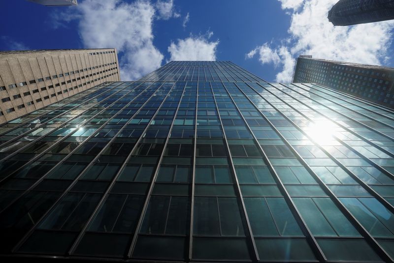 &copy; Reuters. 888 7th Ave, a building that reportedly houses Archegos Capital is pictured in New York City