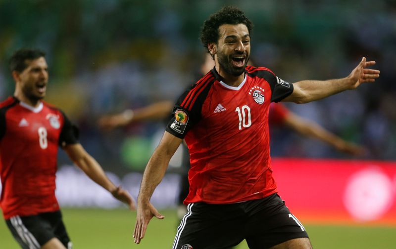 &copy; Reuters. FILE PHOTO: Egypt&apos;s Mohamed Salah celebrates after the game