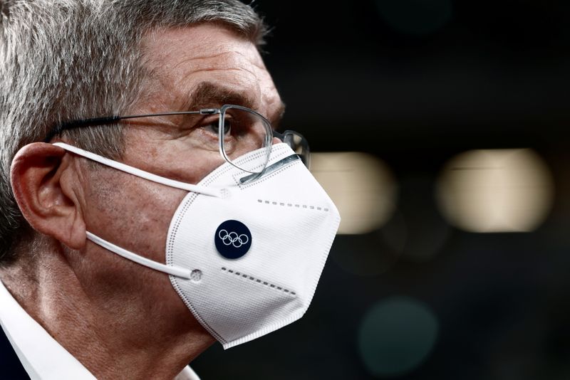 &copy; Reuters. Thomas Bach, International Olympic Committee (IOC) President speaks to the media as he visits the National Stadium, the main venue for the 2020 Olympic and Paralympic Games, in Tokyo