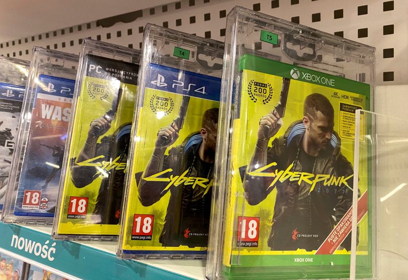 &copy; Reuters. FILE PHOTO: Boxes with CD Projekt&apos;s game Cyberpunk 2077 are displayed in Warsaw, Poland