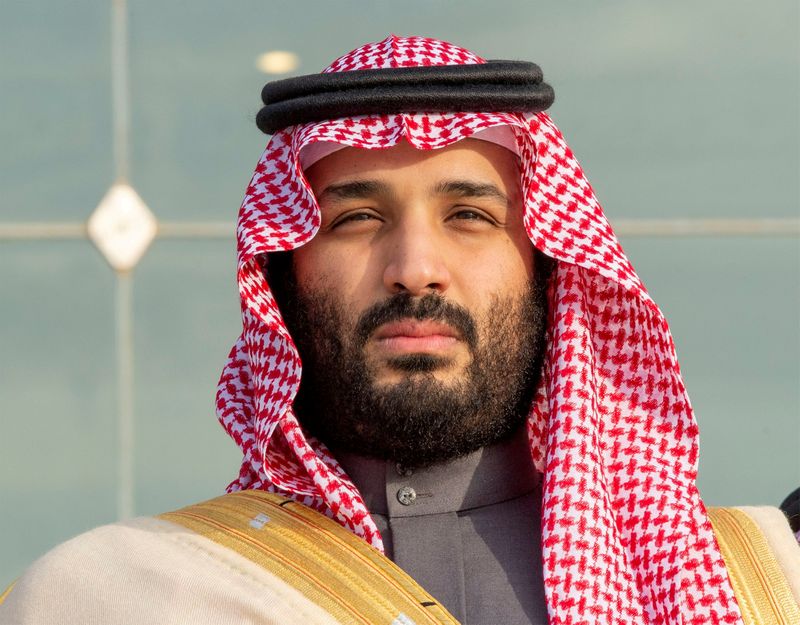 &copy; Reuters. FILE PHOTO: Saudi Arabia&apos;s Crown Prince Mohammed bin Salman attends a graduation ceremony for the 95th batch of cadets from the King Faisal Air Academy in Riyadh