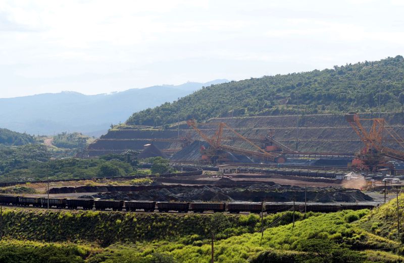 &copy; Reuters. Área de mineração em São Gonçalo do Rio Abaixo (MG)