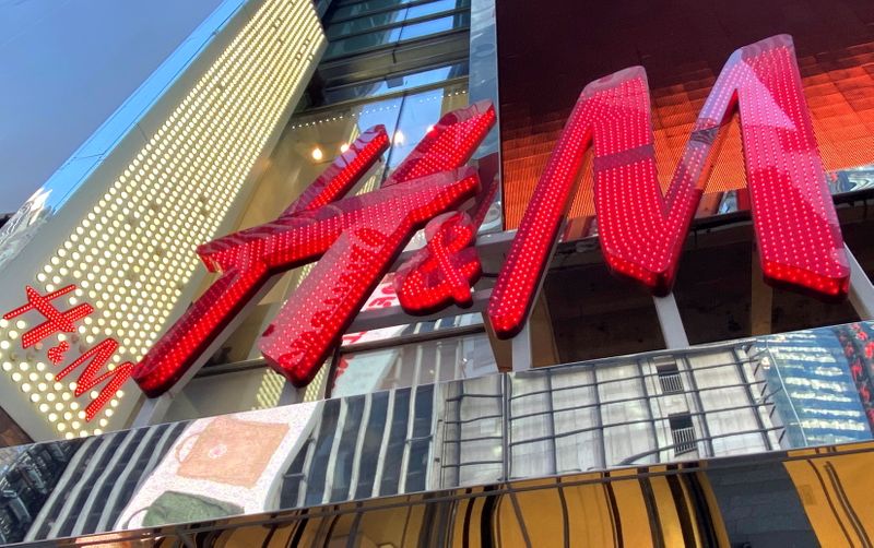 &copy; Reuters. FILE PHOTO: The H&amp;M clothing store is seen in Times Square in Manhattan in New York