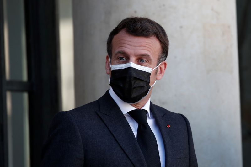 &copy; Reuters. LA FRANCE SUBIT UNE &quot;ACCÉLÉRATION&quot; DE L&apos;ÉPIDÉMIE DE CORONAVIRUS, DIT MACRON