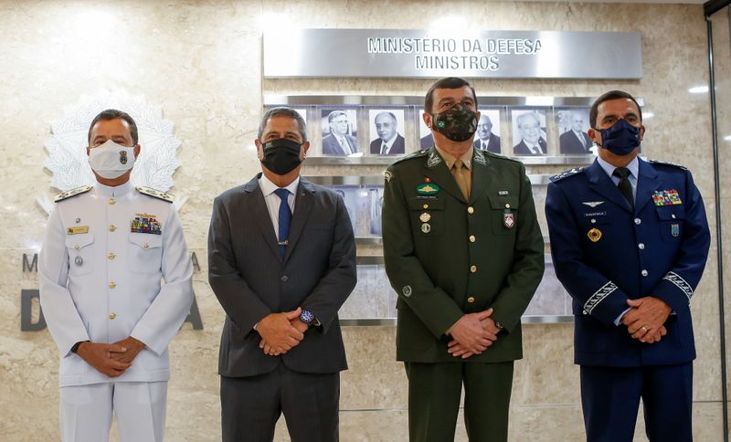 &copy; Reuters. Brazil&apos;s Defense Minister Walter Souza Braga Netto introduces new military chiefs for Brazil’s Armed Forces, in Brasilia