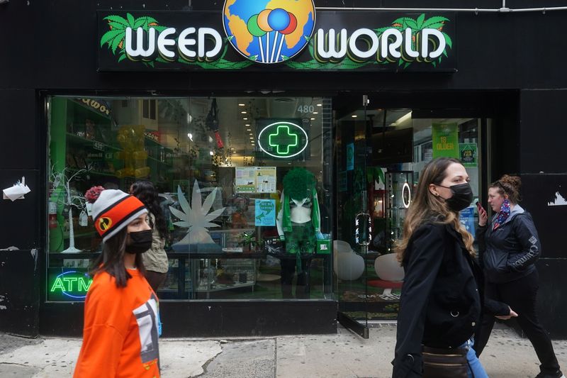 &copy; Reuters. 米ＮＹ州、嗜好用大麻を合法化　全米で15州目