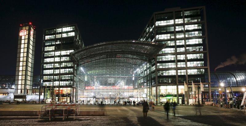 &copy; Reuters. Hauptbahnhof, la principal estación de trenes es fotografiada en Berlín