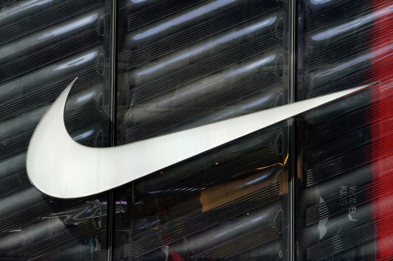&copy; Reuters. FILE PHOTO: The Nike swoosh logo is seen outside the store on 5th Ave in New York