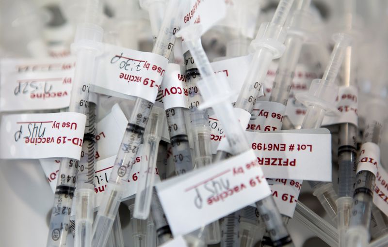 &copy; Reuters. COVID-19 vaccinations in Virginia