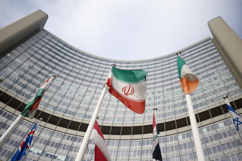 &copy; Reuters. Foto de archivo. La bandera de Irán en el fontis del Organismo Internacional de Energía Atómica en Viena