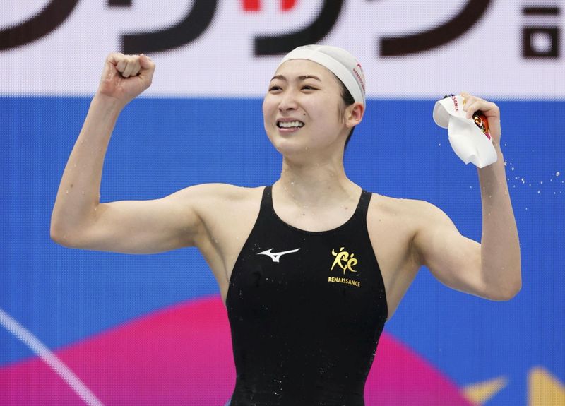 &copy; Reuters. بعد التعافي السباحة اليابانية إيكي تتأهل للأولمبياد