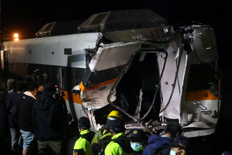 © Reuters. View of the site of the deadly train derailment, north of Hualien