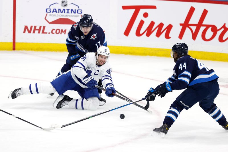 &copy; Reuters. NHL: Toronto Maple Leafs at Winnipeg Jets