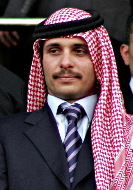 &copy; Reuters. الديوان الملكي الأردني: الأمير حمزة يوقع رسالة تؤيد الملك
