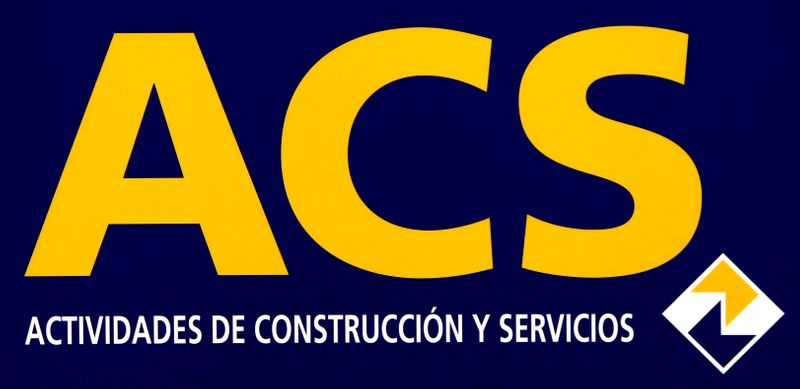 &copy; Reuters. El logotipo del grupo español de construcción, energía y servicios ACS durante la junta anual de accionistas de la empresa en Madrid