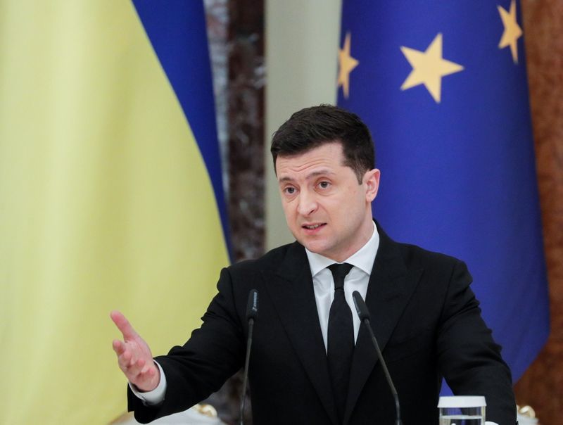 &copy; Reuters. Ukrainian President Zelenskiy meets European Council President Michel in Kyiv