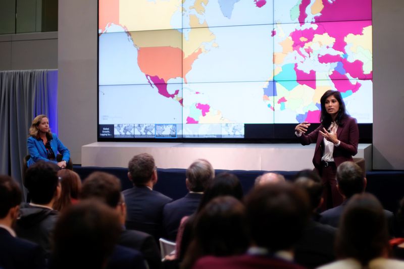&copy; Reuters. FILE PHOTO: Spanish Economy Minister Nadia Calvino and International Monetary Fund Chief Economist Gita Gopinath take questions at the annual meetings of the IMF and World Bank in Washington