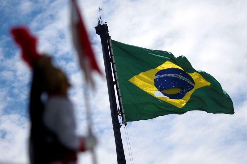 &copy; Reuters. Bandeira do Brasil, em Brasília