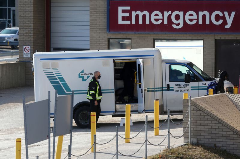 © Reuters. FILE PHOTO: St. Boniface Hospital in Winnipeg