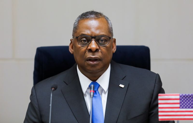U.S. defense secretary to visit Israel, Germany, NATO headquarters, UK