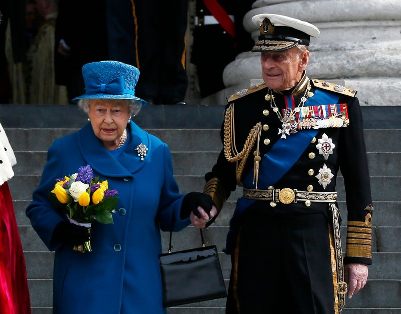 &copy; Reuters. Britain&apos;s Queen Elizabeth and Prince Philip leave after the Afghanistan service of commemoration at St Paul&apos;s Cathedral in London
