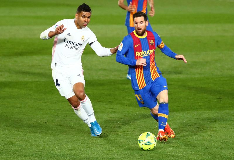 © Reuters. La Liga Santander - Real Madrid v FC Barcelona