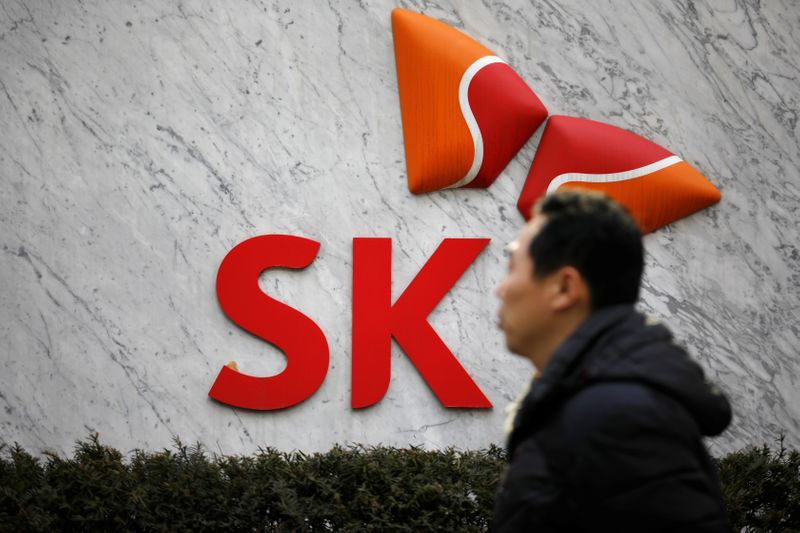 &copy; Reuters. The logo of SK Innovation is seen in front of its headquarters in Seoul