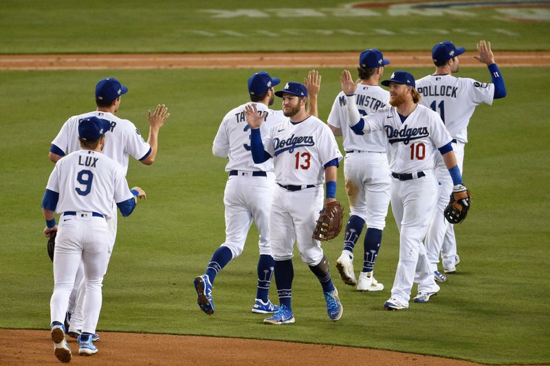 &copy; Reuters. MLB: Washington Nationals at Los Angeles Dodgers
