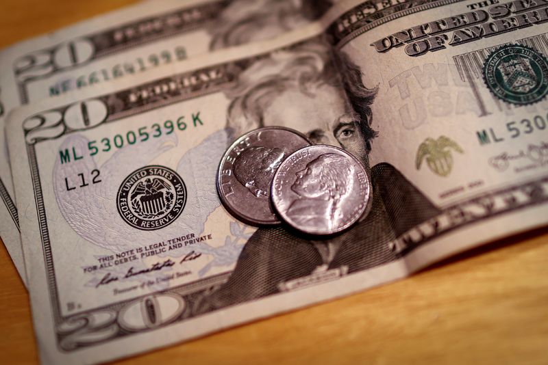 &copy; Reuters. FILE PHOTO: U.S. currency is seen in this picture illustration
