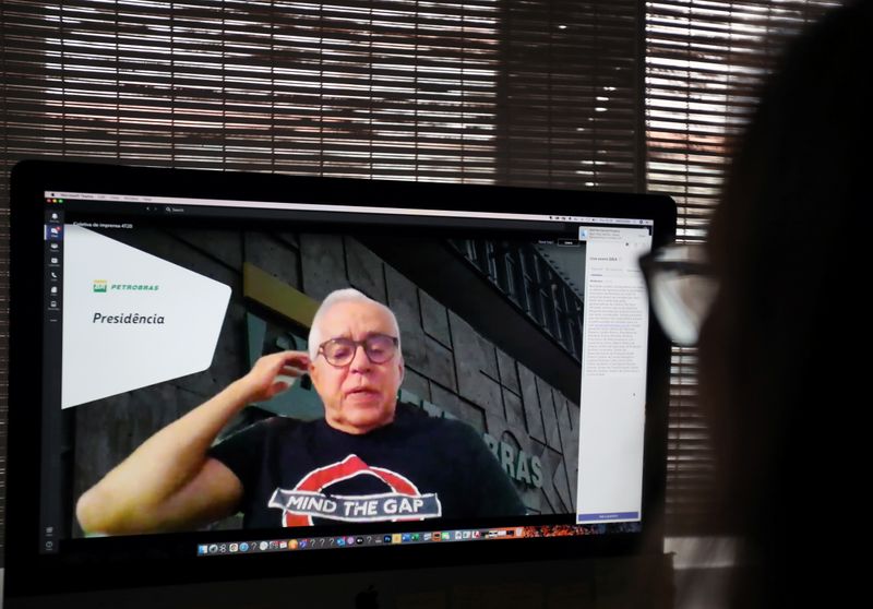 © Reuters. Roberto Castello Branco, CEO da Petrobras, durante teleconferência da empresa